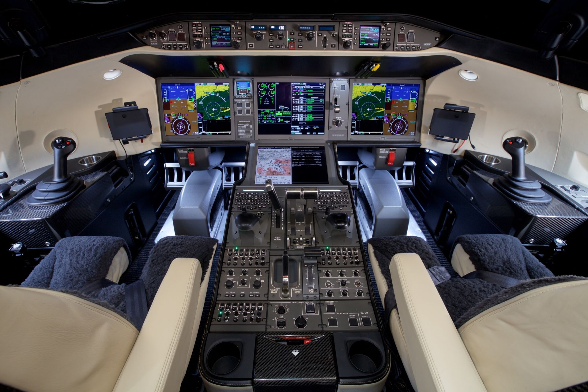 COCKPIT_PEDESTAL